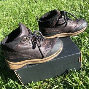 🍫 Brown Timberlands